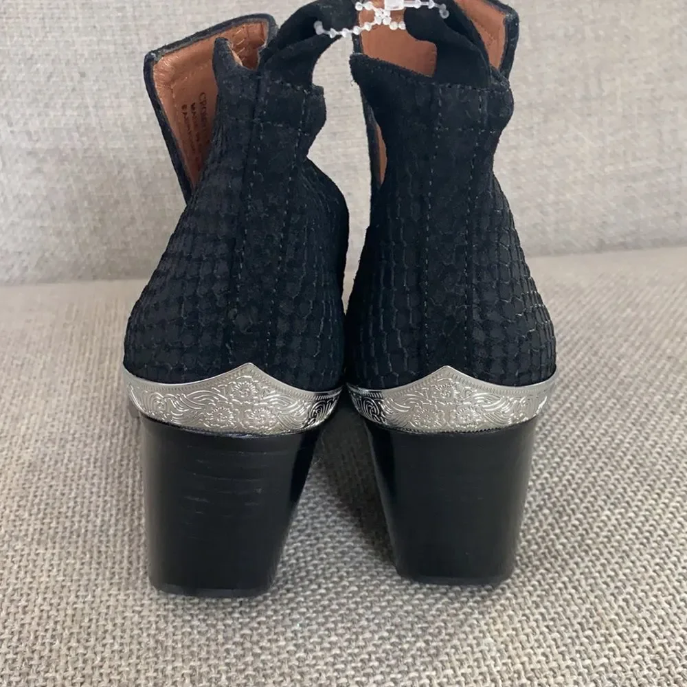 NWOT Jeffrey Campbell Cromwell Cutout Western Boot Size 6